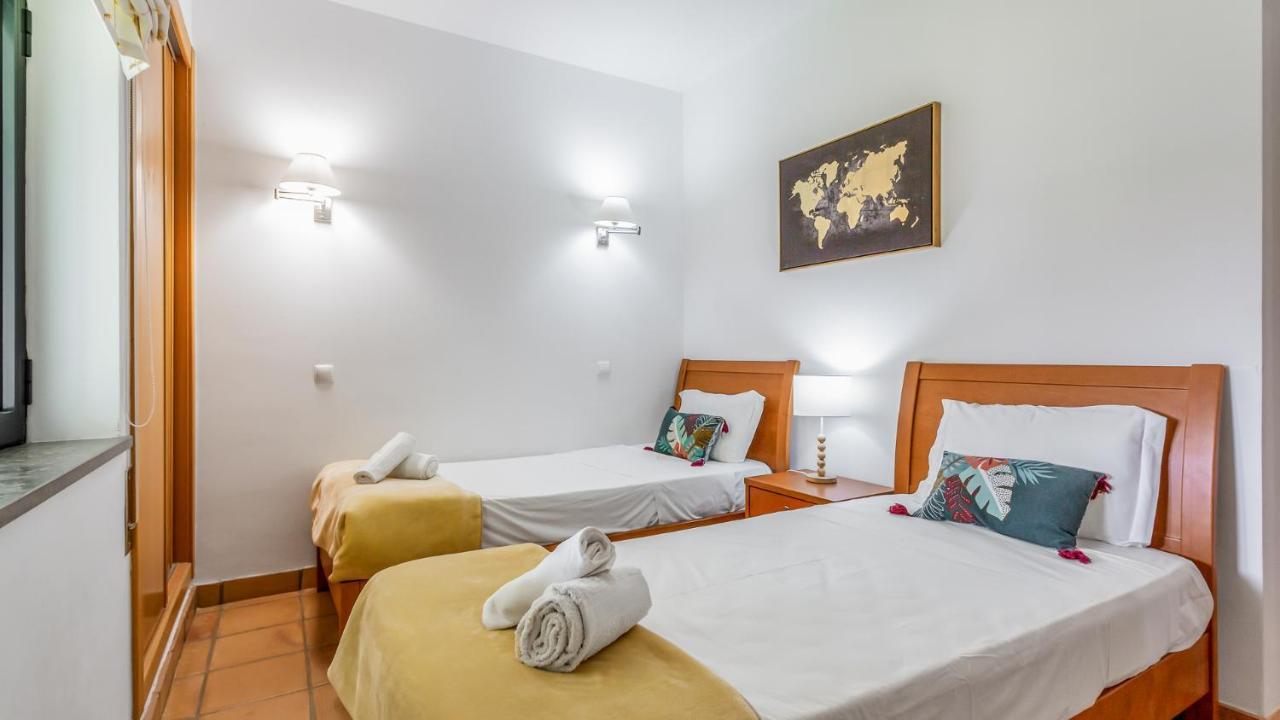 Wonderful Flat W/ Big Patio By Lovelystay Lagos Bagian luar foto